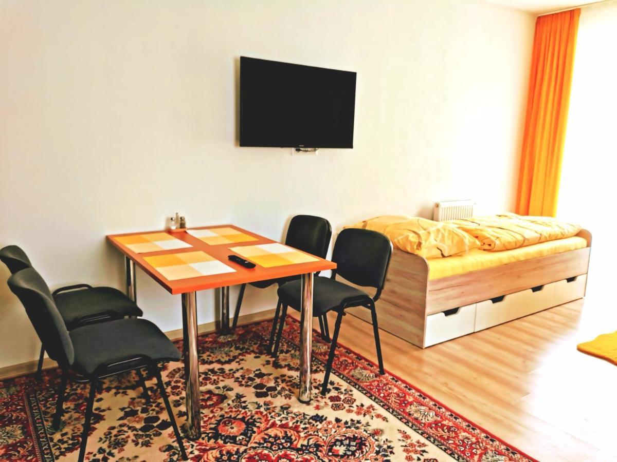 Comenius Apartments - Apartmány na rohu Felsővízköz Kültér fotó